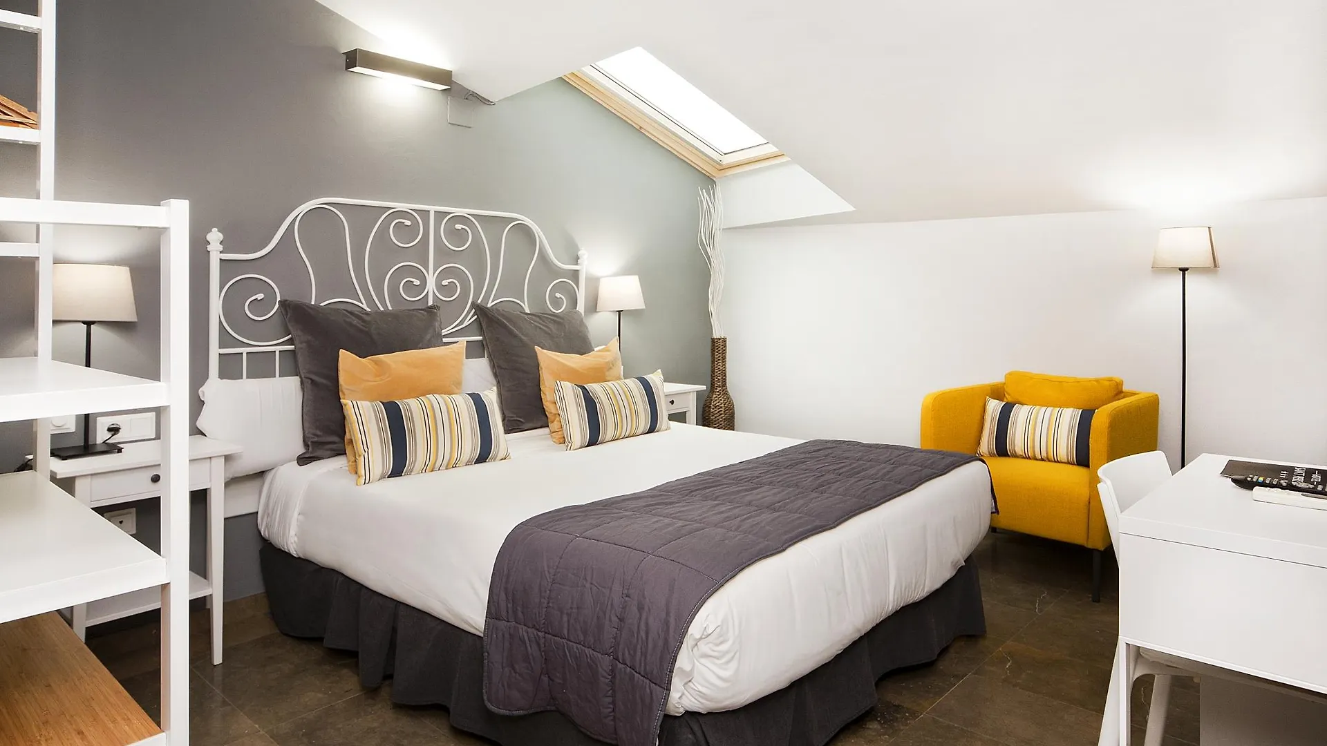 Hotel Sant Pere Ll Hspii Rubi