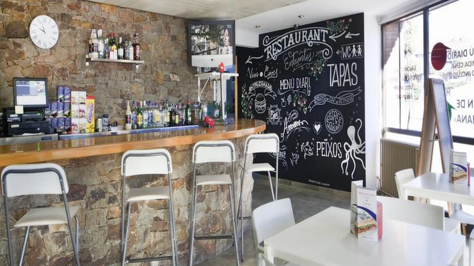 Hotel Sant Pere Ll Hspii Rubi